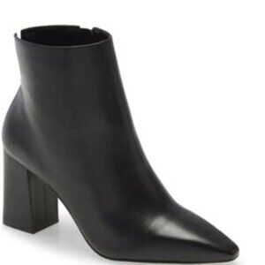Vince Camuto Black Leather Cammen Point Toe Ankle Bootie 9